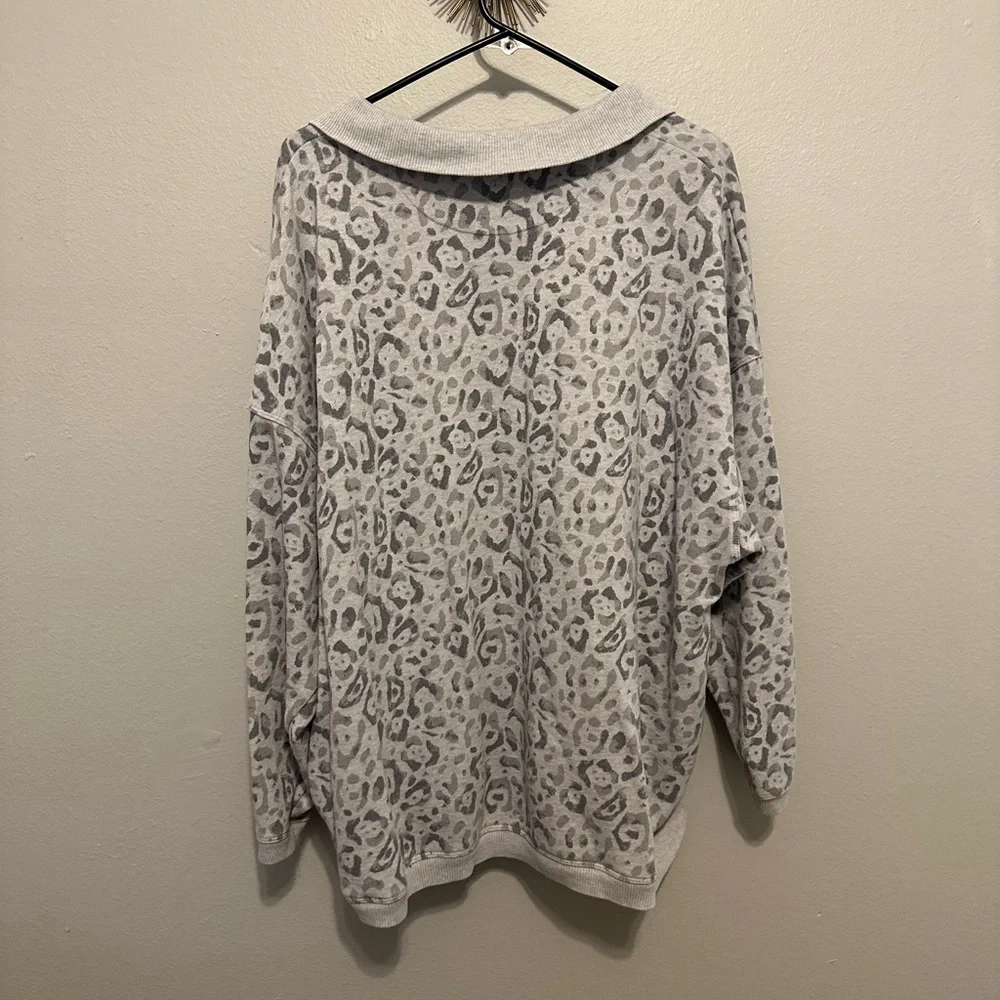 Aerie Sweatshirt - Picture 2 of 2